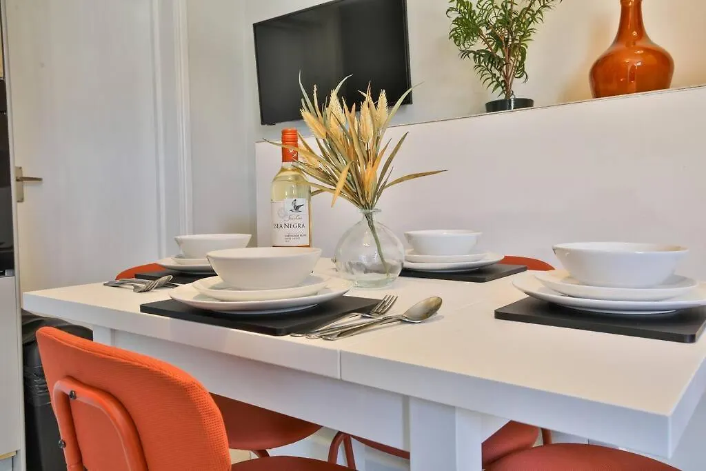 Apartment Stayright 2 Bedroom City Stays- Vibrant Area Near Centre Cardiff