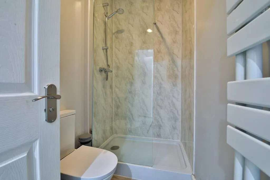 Stayright 2 Bedroom City Stays- Vibrant Area Near Centre Cardiff