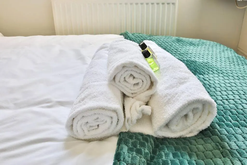 Stayright 2 Bedroom City Stays- Vibrant Area Near Centre Cardiff 0*,  United Kingdom